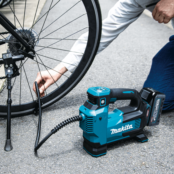 Makita 18v best sale cordless inflator