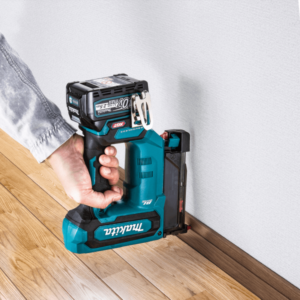 Makita PT001GZ 40V Cordless Brushless Pin Nailer XGT Series