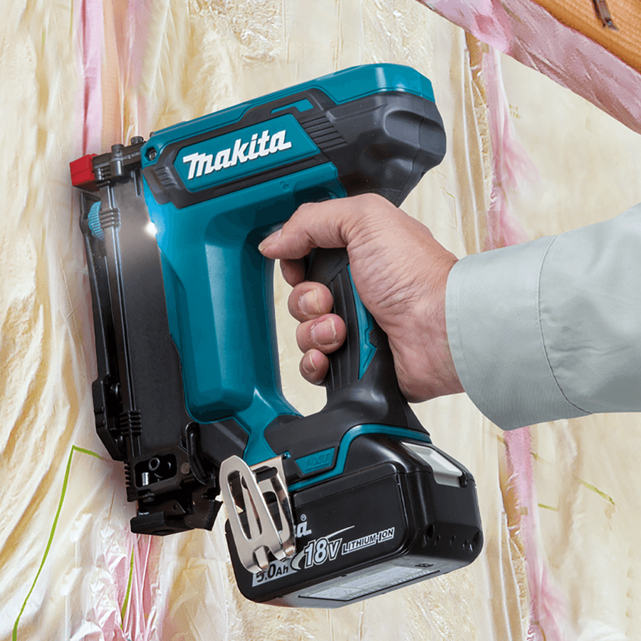 Makita DST421RFE 18V Cordless Stapler (LXT-Series) – vertexpowertools