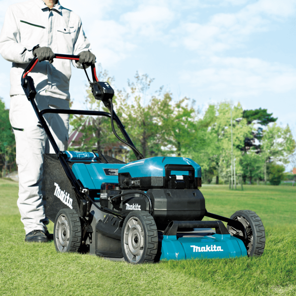 Makita cordless lawn mower discount review